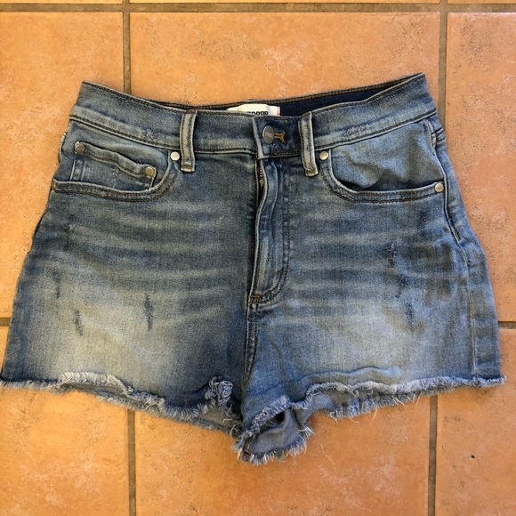 4 Pairs of VS PINK High Waist Shorts SZ. 8 - Picture 5 of 13